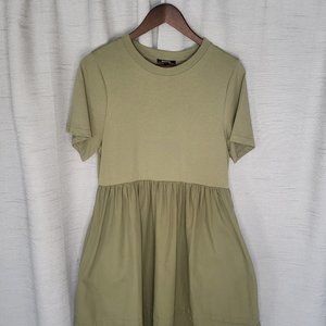 Roly Poly Size M Green Tiered Short Sleeve Cotton Pleated T Shirt Dress Pockets